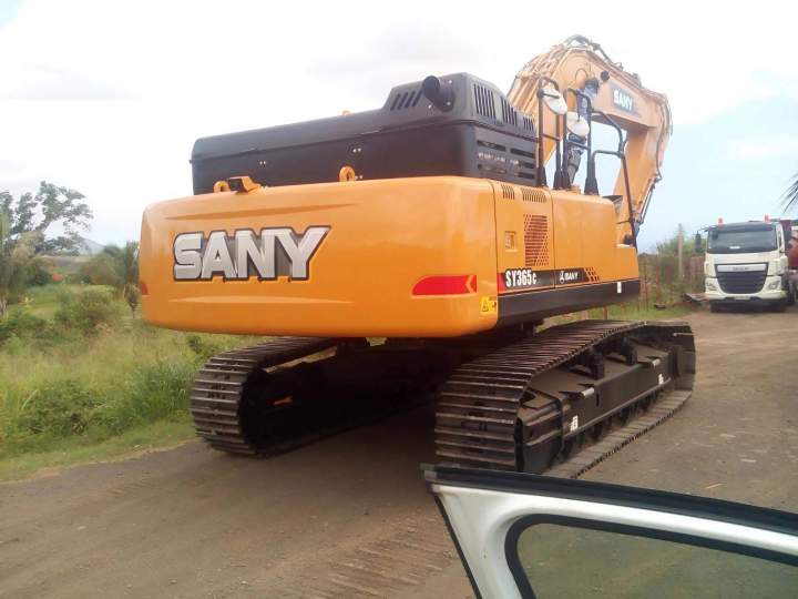 Engins de terrassement La Réunion