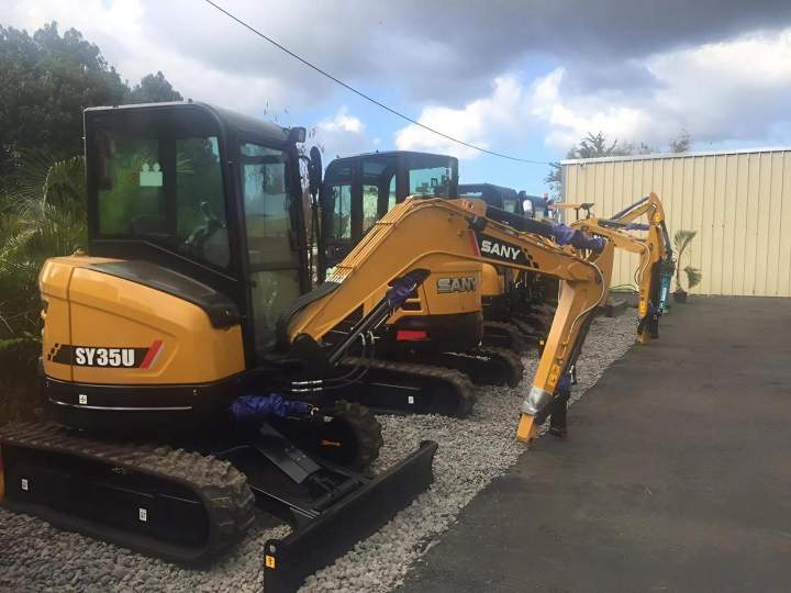 Mise à disposition de mini-pelles fiables